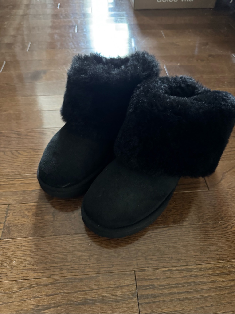 UGG Black Shearling Fur Cuff Women's Slip-On Slippers